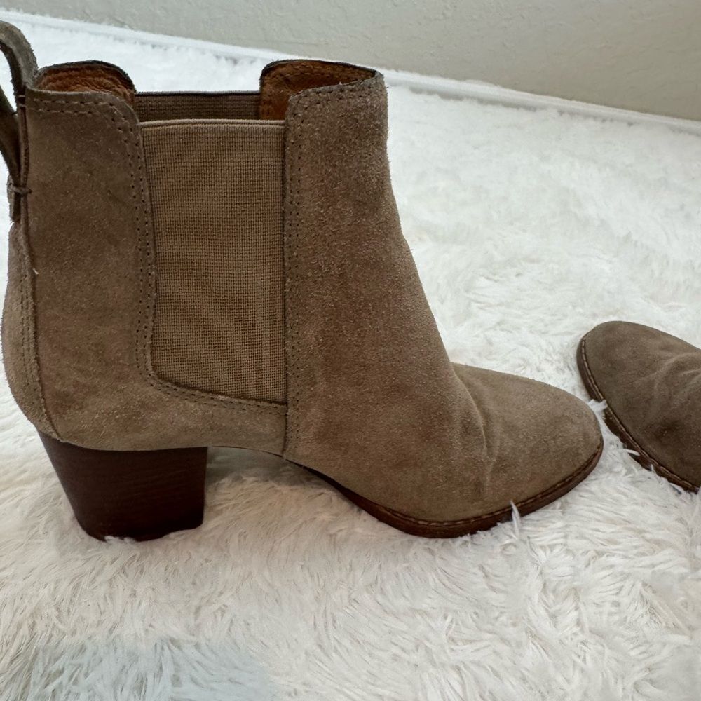 Madewell The Regan Suede in Wet Pebble Ankle Boots Size 6.5 - Picture 7 of 10